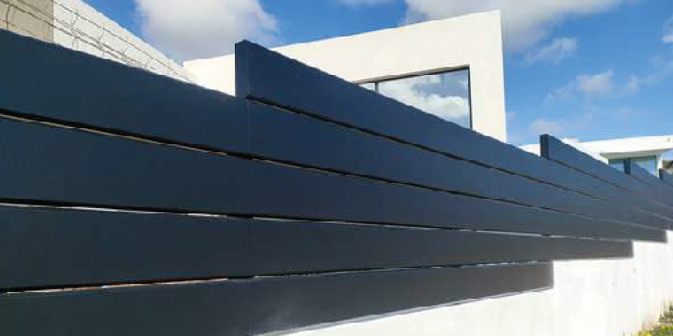 Vallados elegantes para tu vivienda: seguridad y diseño en aluminio soldado